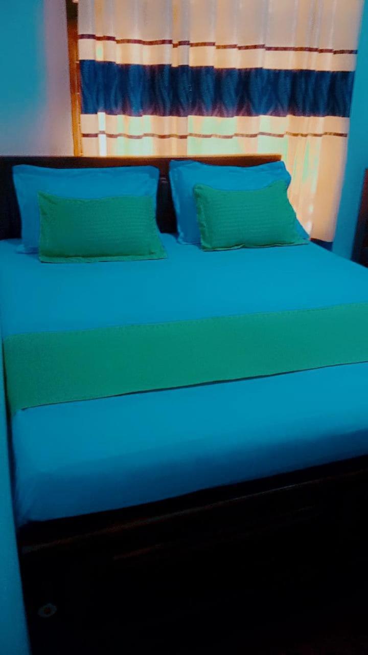 Impress Holiday Home Анурадхапура Экстерьер фото
